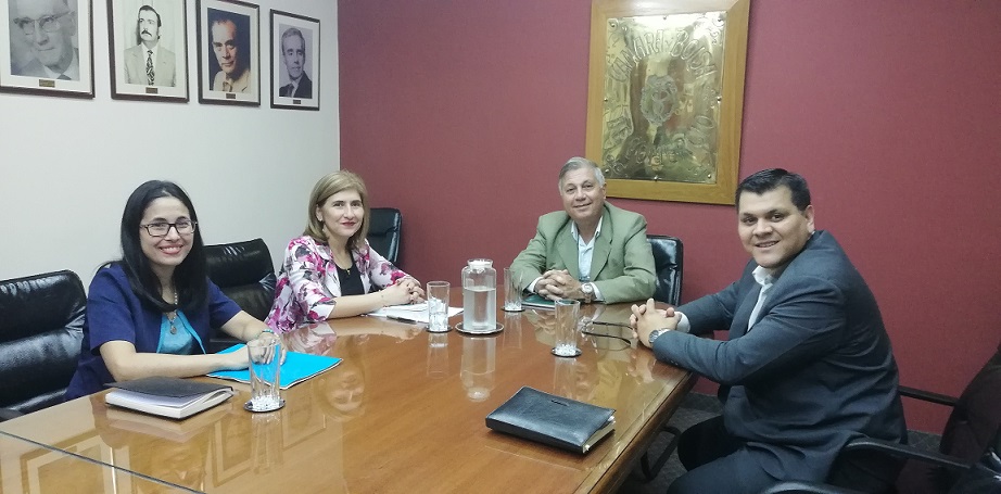 Comisión Nacional de Valores se reúne con la Cámara de Comercio y Servicios