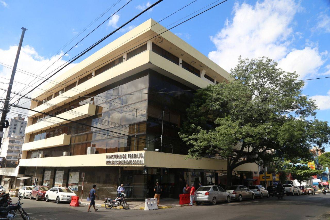 Proyecto de desempleo presenta inconvenientes que se deberían subsanar antes de convertirse en normativa