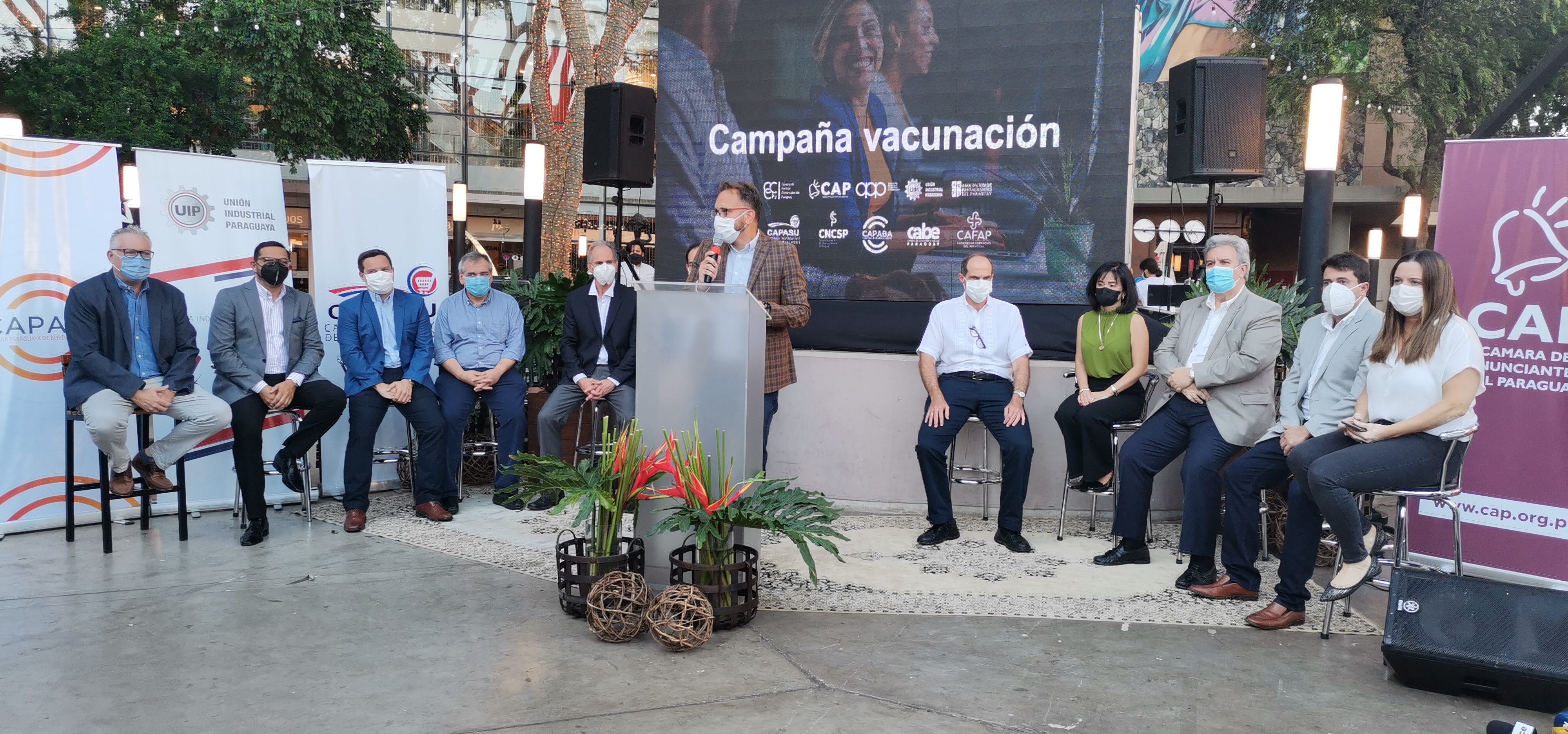 Junto con importantes gremios se dio inicio a una campaña de vacunación contra el Covid-19