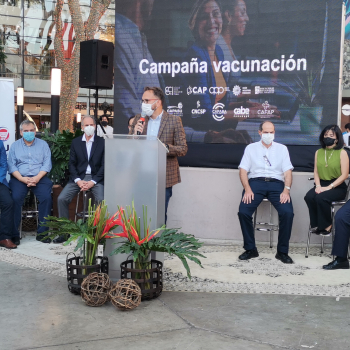 Junto con importantes gremios se dio inicio a una campaña de vacunación contra el Covid-19