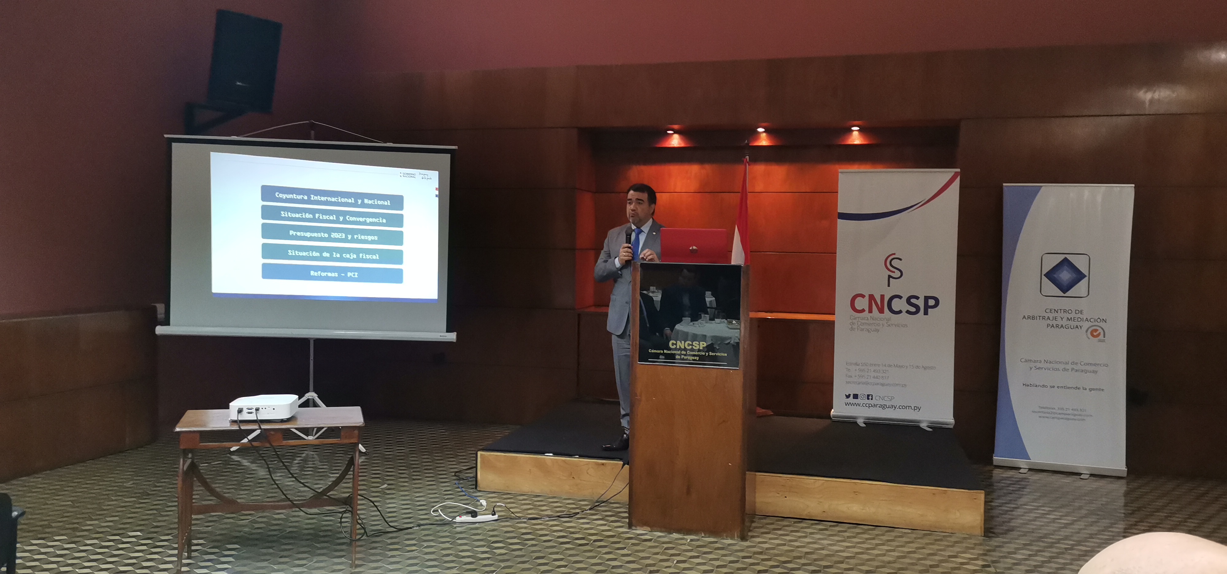 A fin de sensibilizar a principales actores y a la ciudadanía sobre el PGN, la CNCSP organizó desayuno de trabajo con el Ministro de Hacienda