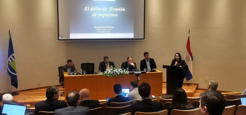 Se realizó con éxito el Seminario Sobre Riesgos de la evasión fiscal